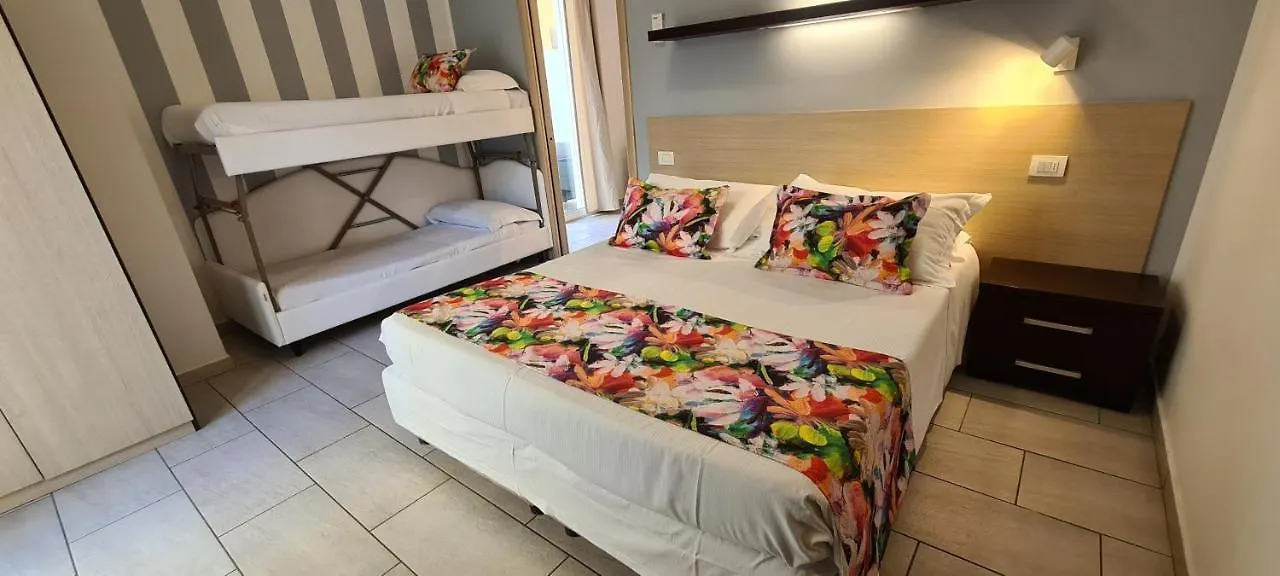 Rubino Apartments a 100metri dal mare Riccione